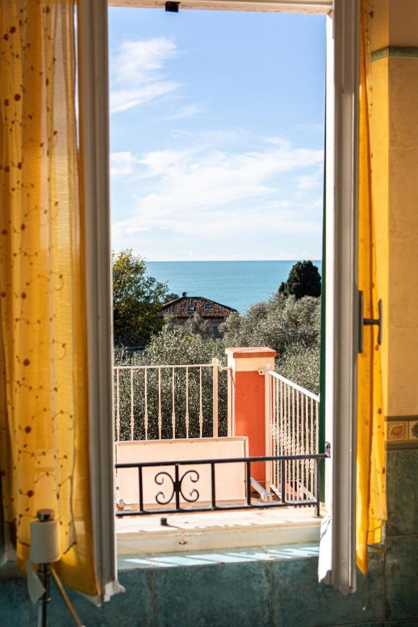 Gambero Nero Hotel Tellaro Exterior photo