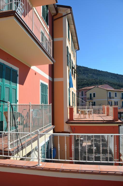 Gambero Nero Hotel Tellaro Exterior photo